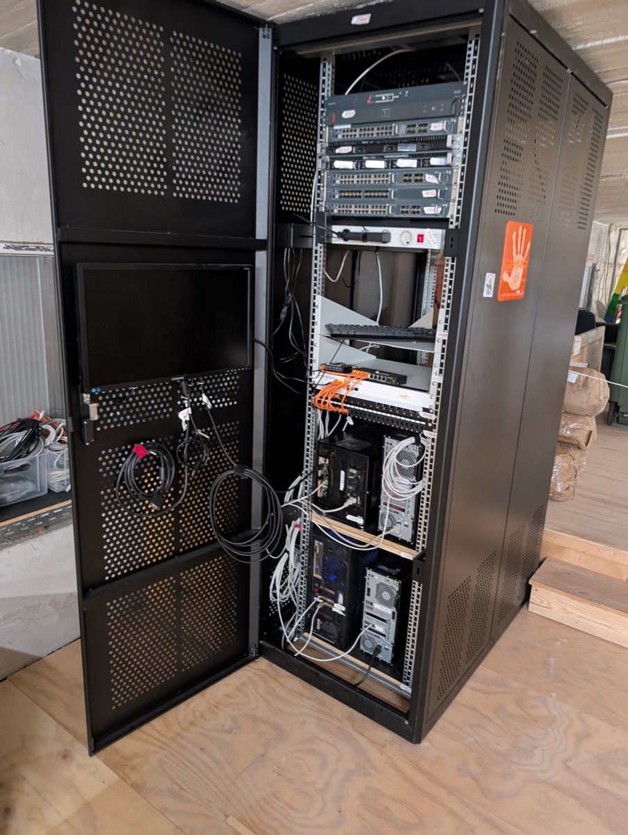 The MakerFLOSS rack at Orange Makerspace
